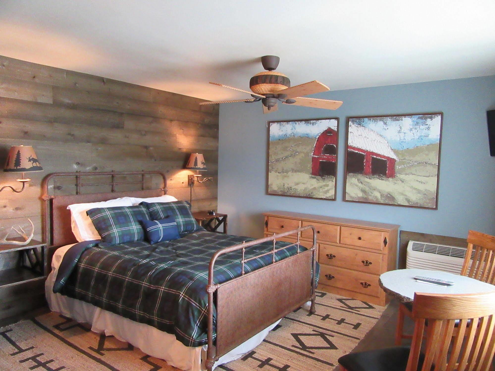 Big Bear Motel Коді Екстер'єр фото
